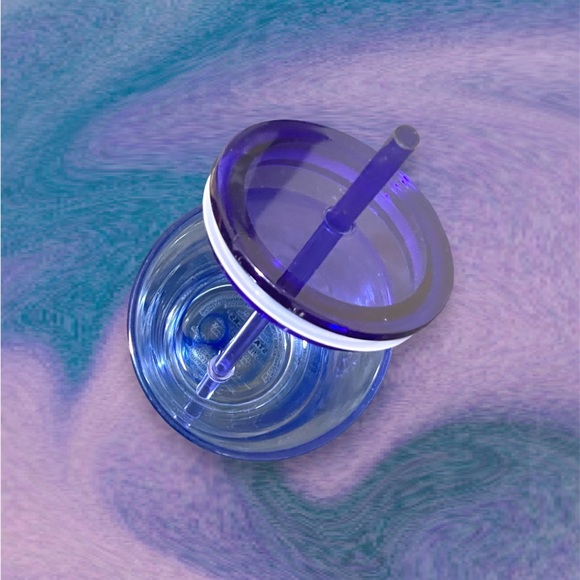 ♥︎ Starbucks 2020 HTF Blue Swirl Clear Glass Tumbler ♥︎ - Picture 2 of 6